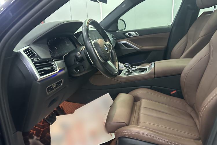 Used BMW X6 2022 Second Facelift xDrive40i M Sport Package Interior 3