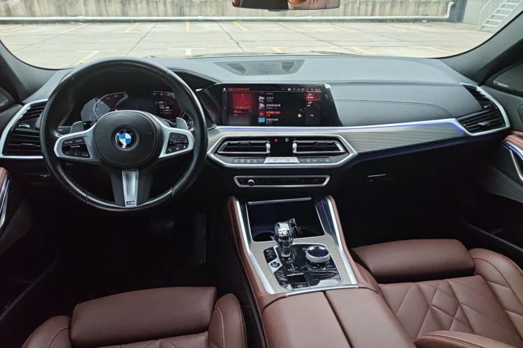 Used BMW X6 2022 Second Facelift xDrive40i M Sport Package Interior 3