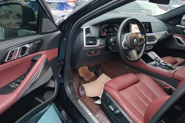 Used BMW X6 2022 Restyled xDrive40i M Sport Package Interior 3