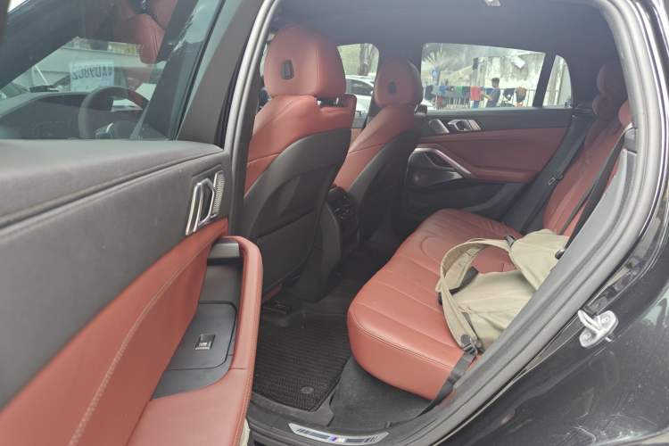 Used BMW X6 2022 Restyled xDrive30i M Sport Package Interior 4