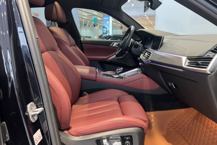 Used BMW X6 2022 xDrive40i Luxury Edition M Sport Package Interior 6