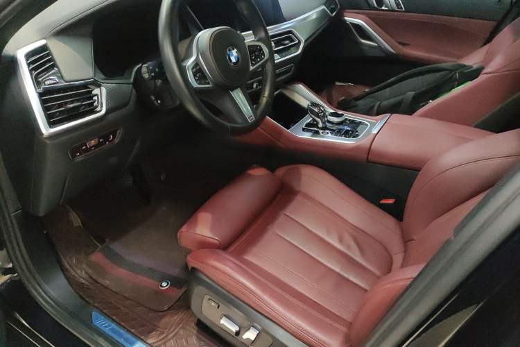 Used BMW X6 2022 Restyled xDrive40i M Sport Package Left Front Seat