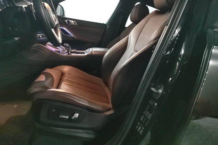 Used BMW X6 2022 Restyled xDrive40i M Sport Package Left Front Seat