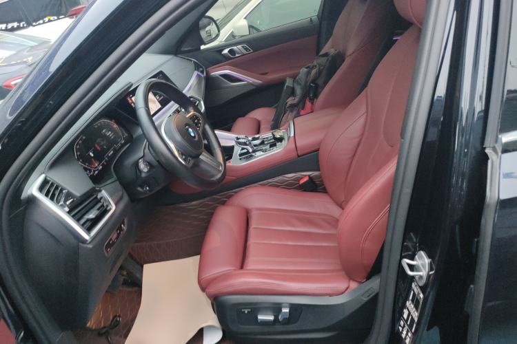 Used BMW X6 2022 Restyled xDrive40i M Sport Package Left Front Seat