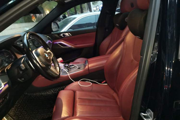 Used BMW X6 2022 xDrive30i M Sport Package Left Front Seat