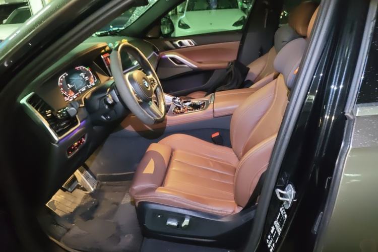 Used BMW X6 2022 Restyled xDrive40i M Sport Package Left Front Seat