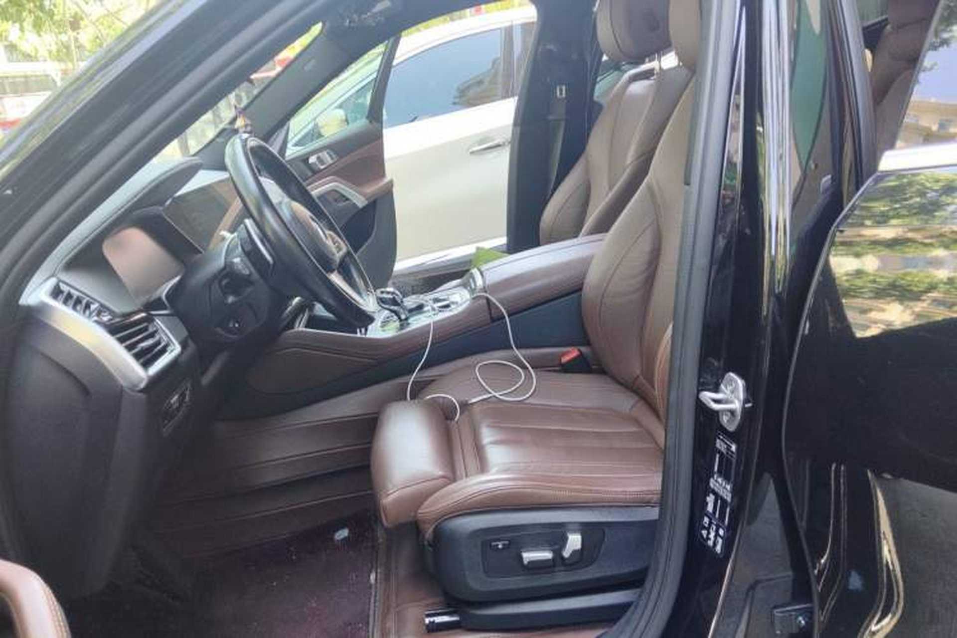 Used BMW X6 2022 xDrive30i M Sport Package Left Front Seat