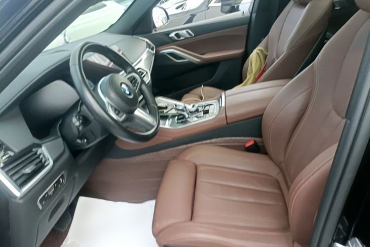 Used BMW X6 2022 Restyled xDrive30i M Sport Package Left Front Seat