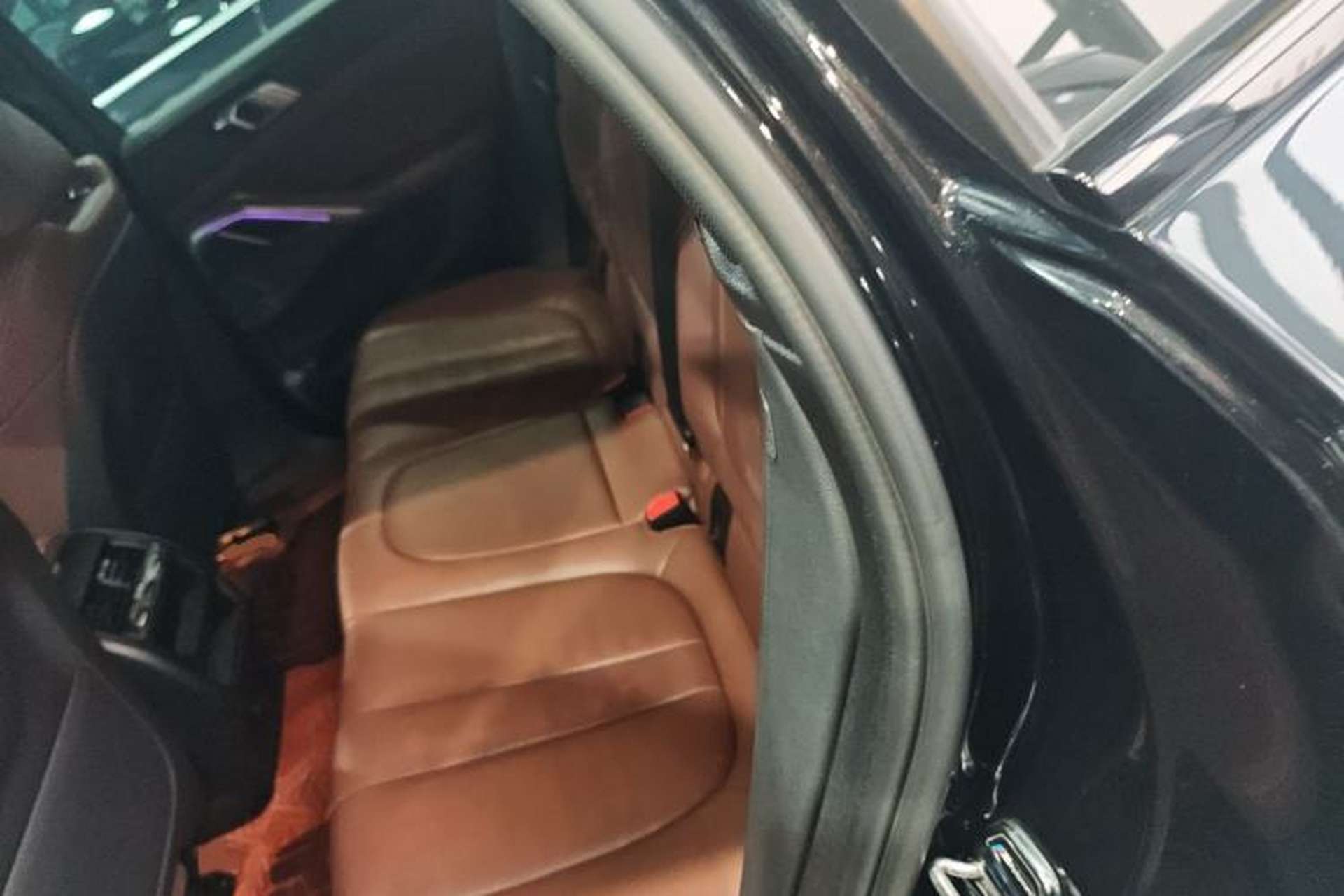 Used BMW X6 2022 Second Facelift xDrive40i M Sport Package Left Rear Seat