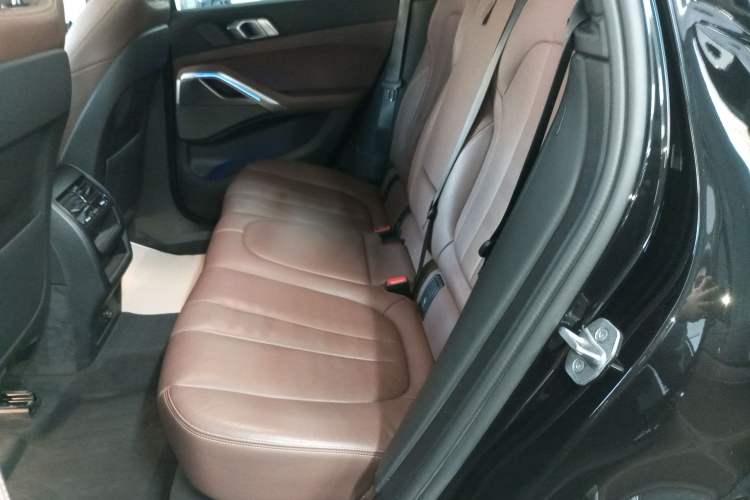 Used BMW X6 2022 Restyled xDrive40i M Sport Package Left Rear Seat