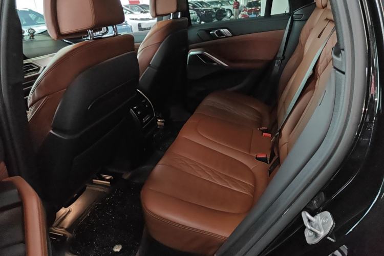 Used BMW X6 2022 Second Facelift xDrive40i Luxury Version M Sport Package Left Rear Seat