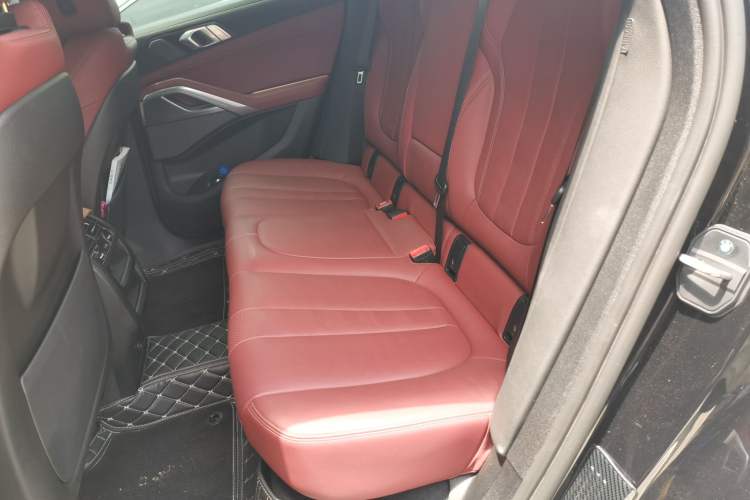 Used BMW X6 2022 Second Facelift xDrive40i M Sport Package Left Rear Seat