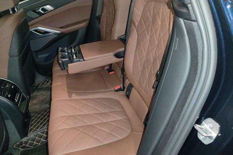 Used BMW X6 2022 Second Facelift xDrive40i Luxury Version M Sport Package Left Rear Seat