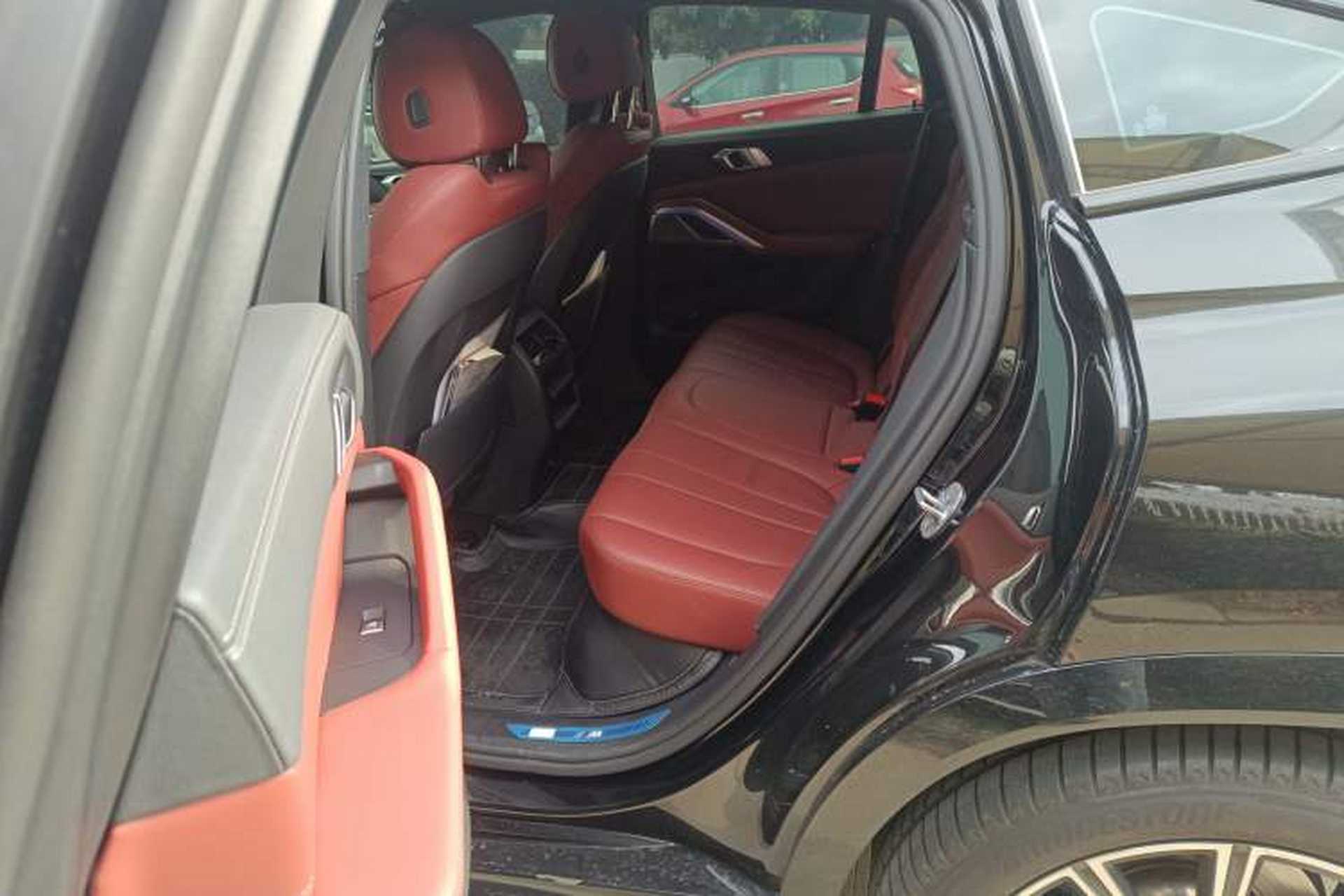 Used BMW X6 2022 Restyled xDrive30i M Sport Package Left Rear Seat