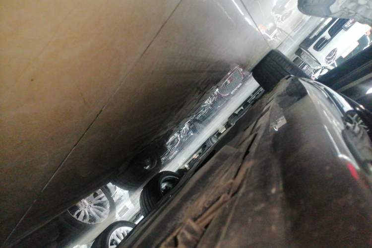 Used BMW X6 2022 xDrive40i Luxury Edition M Sport Package Left Side Sill