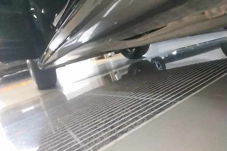 Used BMW X6 2022 xDrive40i Luxury Edition M Sport Package Left Side Sill