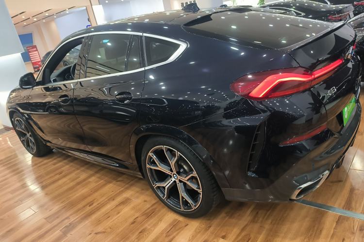 Used BMW X6 2022 xDrive40i Luxury Edition M Sport Package Left Side