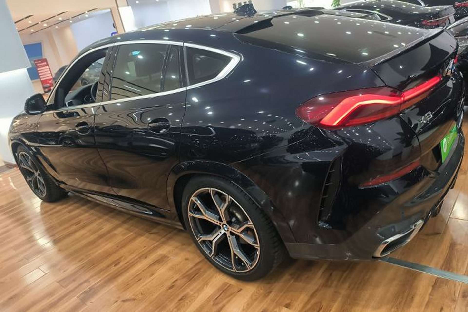 Used BMW X6 2022 xDrive40i Luxury Edition M Sport Package Left Side