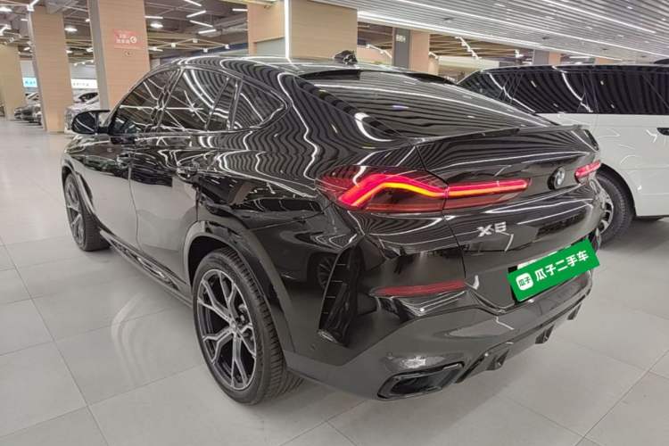 Used BMW X6 2022 Second Facelift xDrive40i M Sport Package Rear Left 45 Deg