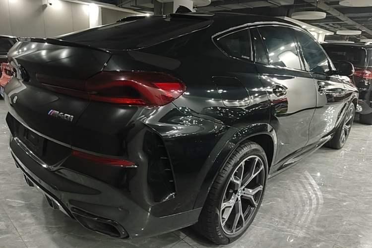Used BMW X6 2022 Restyled xDrive40i M Sport Package Rear Right 45 Deg
