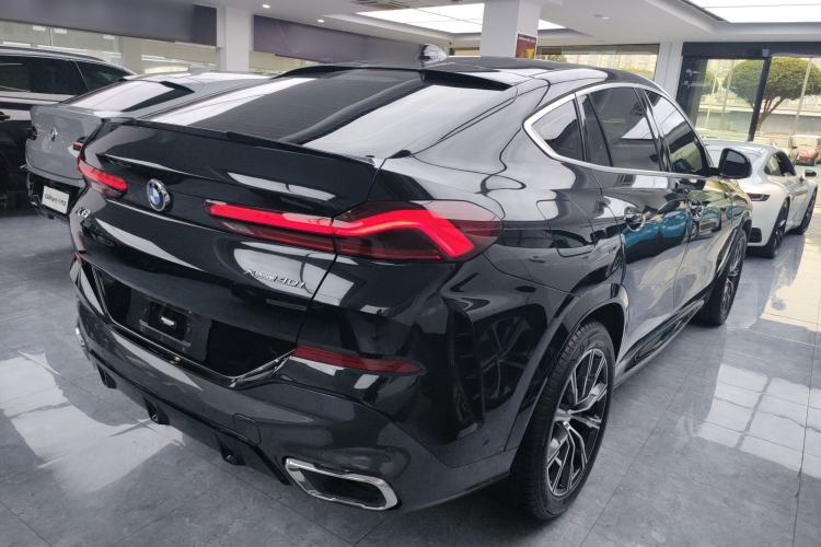 Used BMW X6 2022 xDrive40i M Sport Package Rear Right 45 Deg