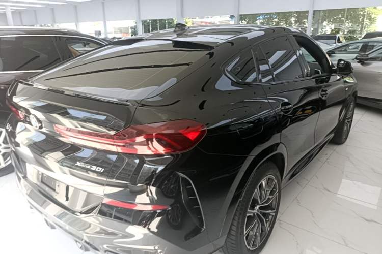 Used BMW X6 2022 Restyled xDrive30i M Sport Package Rear Right 45 Deg