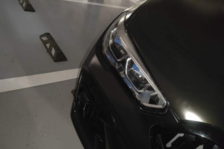 Used BMW X6 2022 xDrive30i M Sport Package Right Front Headlight