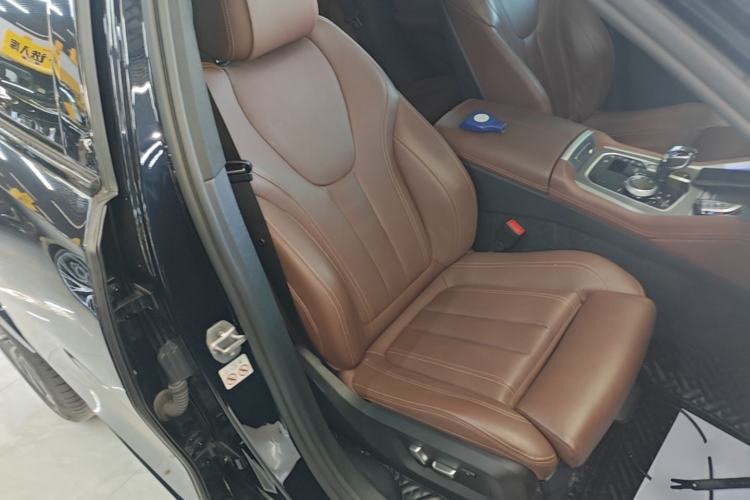 Used BMW X6 2022 Restyled xDrive30i M Sport Package Right Front Seat