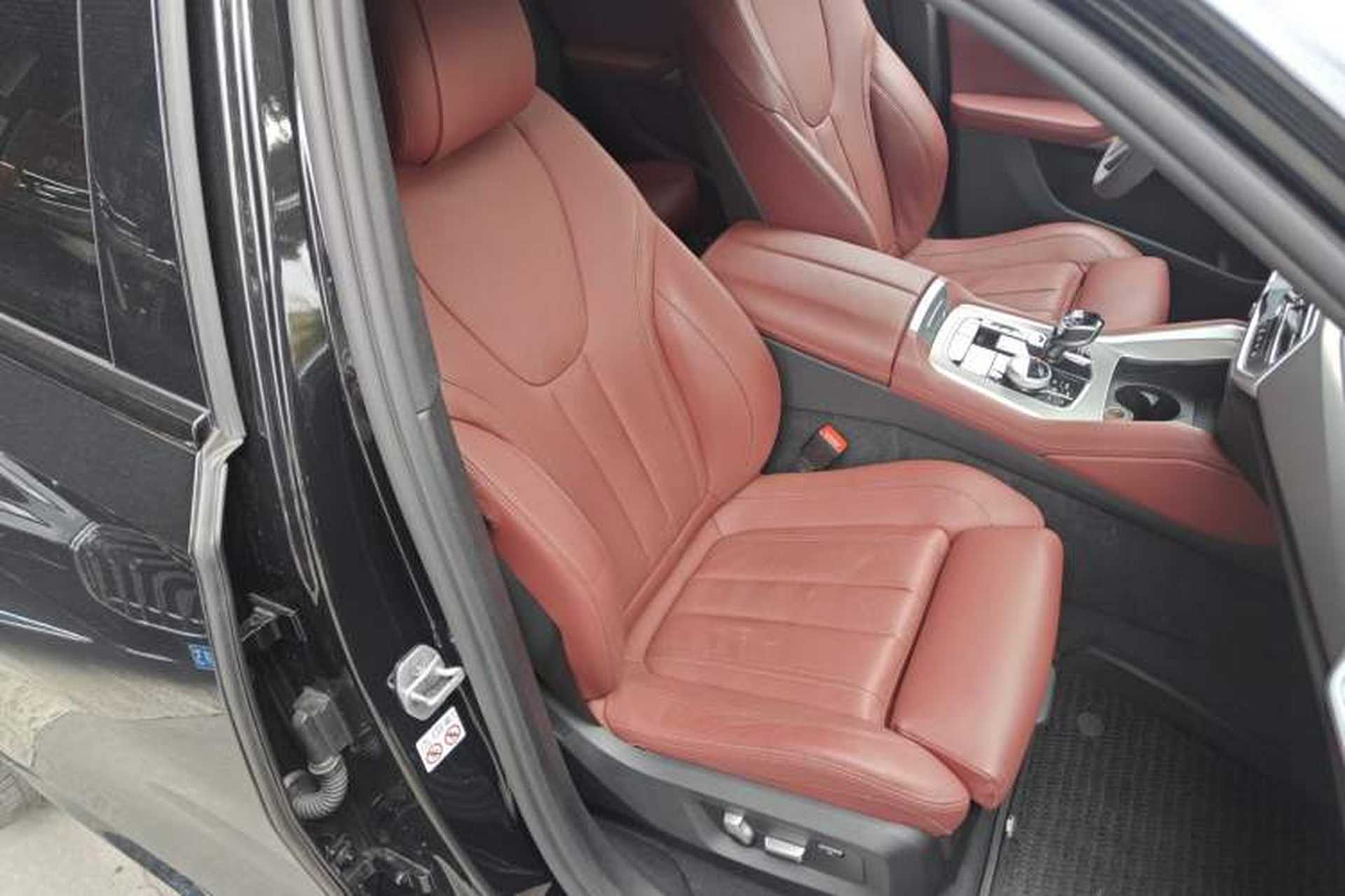 Used BMW X6 2022 Restyled xDrive30i M Sport Package Right Front Seat