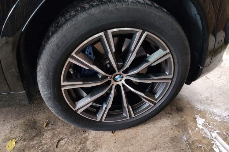 Used BMW X6 2022 Restyled xDrive30i M Sport Package Right Front Wheel Hub