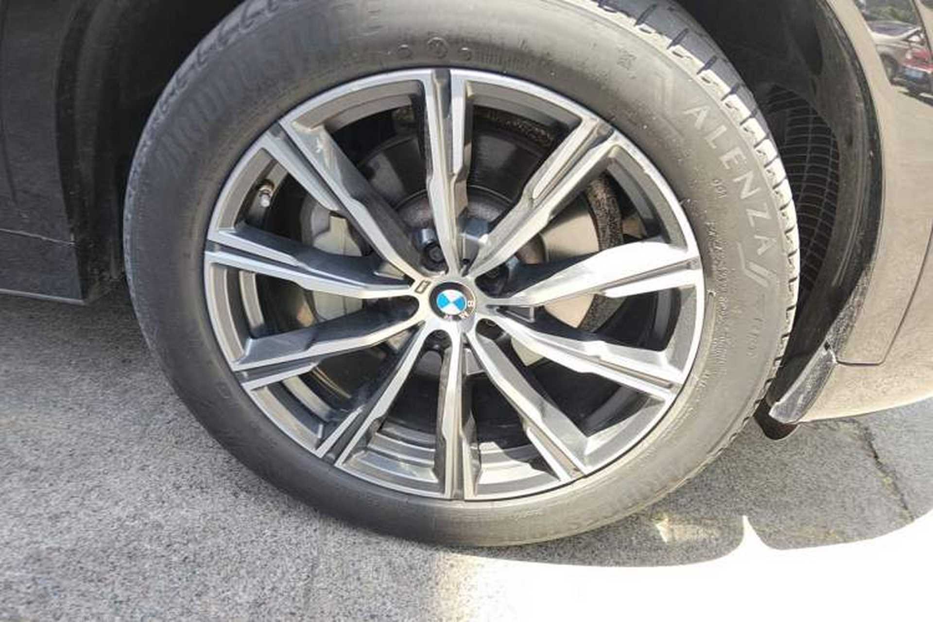 Used BMW X6 2022 xDrive30i M Sport Package Right Front Wheel Hub