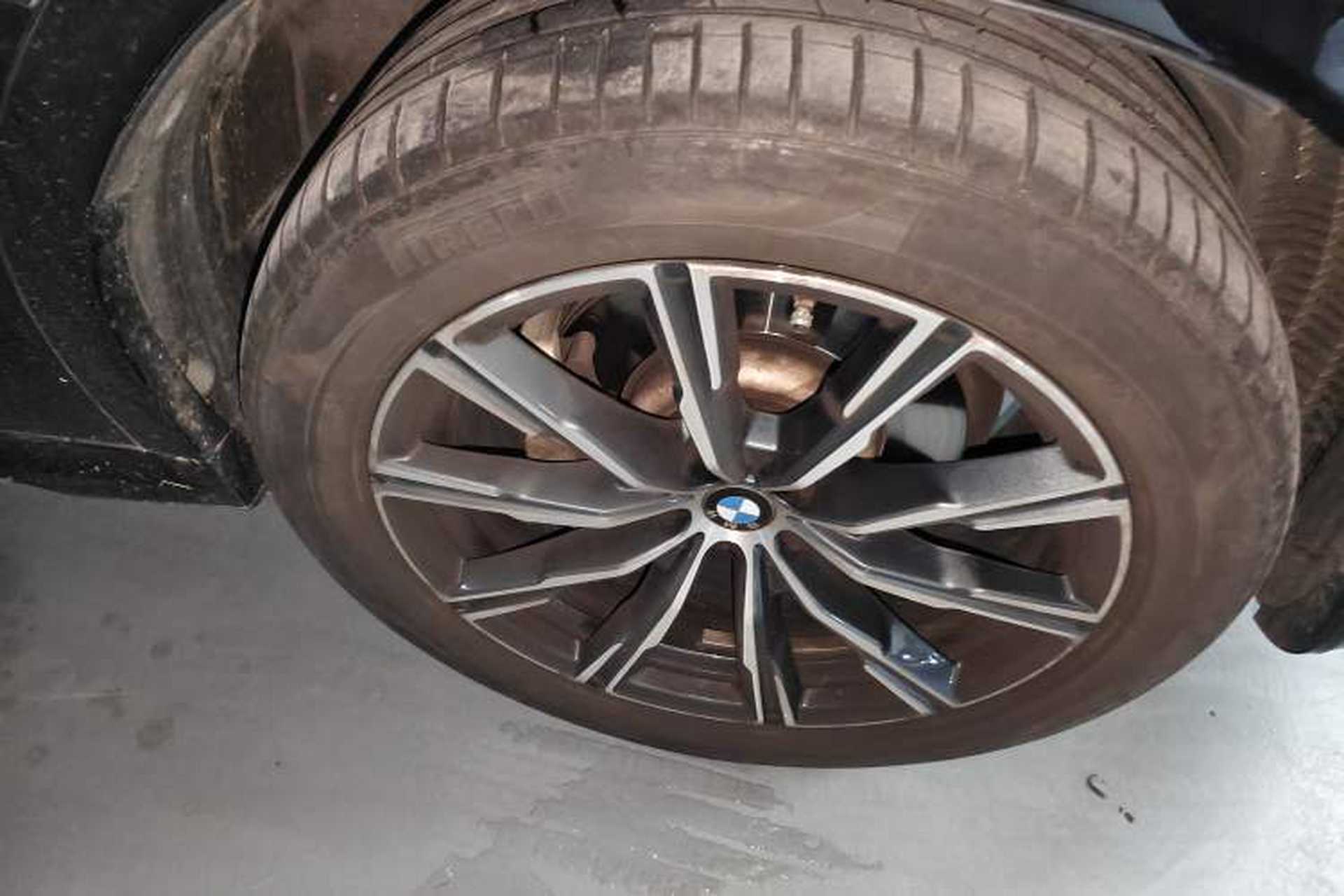 Used BMW X6 2022 xDrive30i M Sport Package Right Front Wheel Hub