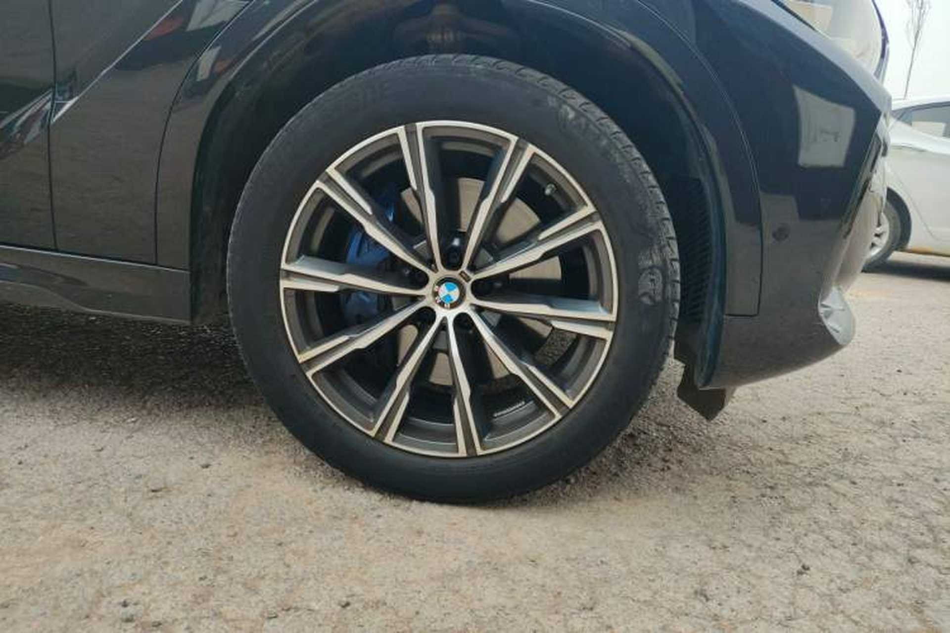 Used BMW X6 2022 Restyled xDrive30i M Sport Package Right Front Wheel Hub