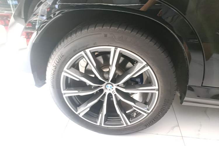 Used BMW X6 2022 Restyled xDrive30i M Sport Package Right Rear Wheel Hub