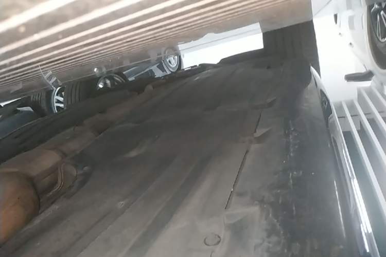 Used BMW X6 2022 xDrive40i Luxury Edition M Sport Package Right Side Sill