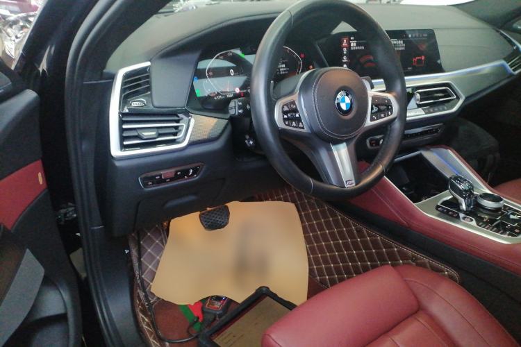 Used BMW X6 2022 xDrive40i Luxury Edition M Sport Package Steering Wheel