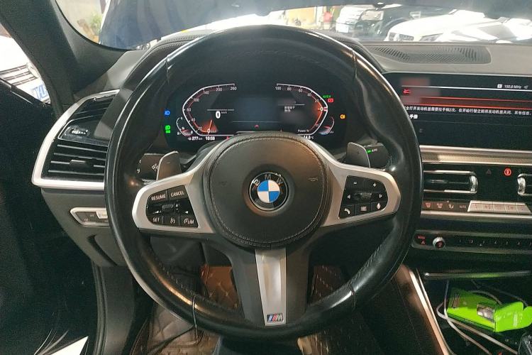 Used BMW X6 2022 Second Facelift xDrive40i M Sport Package Steering Wheel