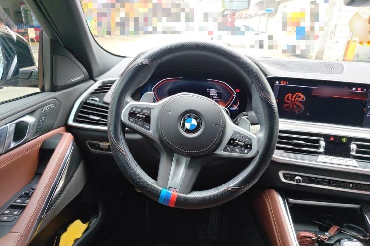 Used BMW X6 2022 Second Facelift xDrive40i M Sport Package Steering Wheel