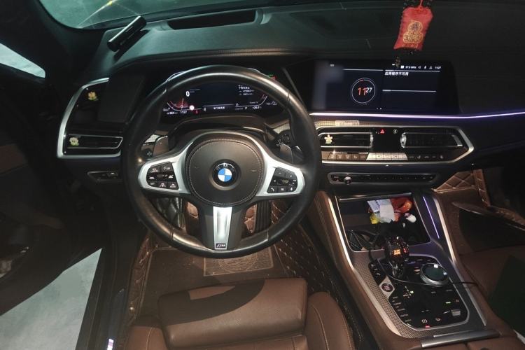 Used BMW X6 2022 Second Facelift xDrive40i Luxury Version M Sport Package Steering Wheel