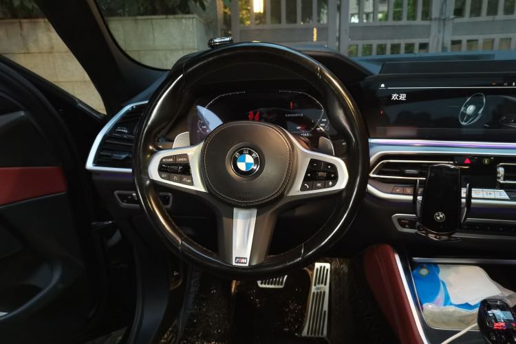 Used BMW X6 2022 xDrive30i M Sport Package Steering Wheel