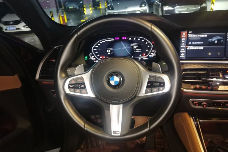 Used BMW X6 2022 Second Facelift xDrive40i Luxury Version M Sport Package Steering Wheel