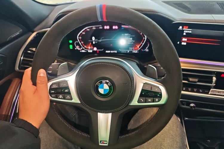 Used BMW X6 2022 Second Facelift xDrive40i Luxury Version M Sport Package Steering Wheel