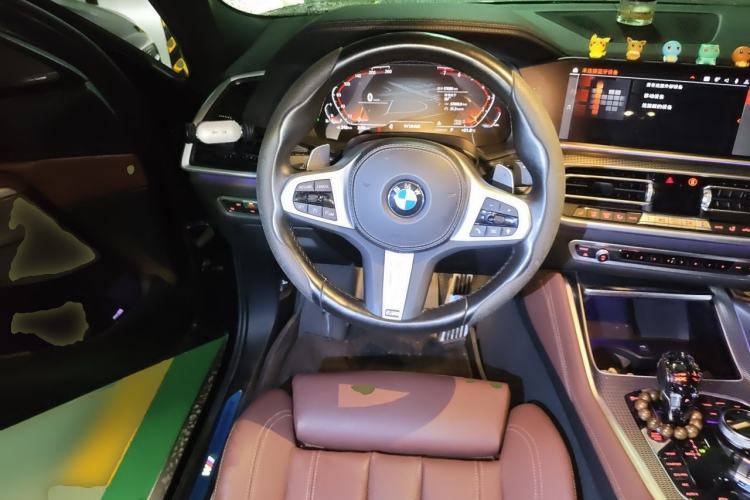 Used BMW X6 2022 Restyled xDrive40i M Sport Package Steering Wheel