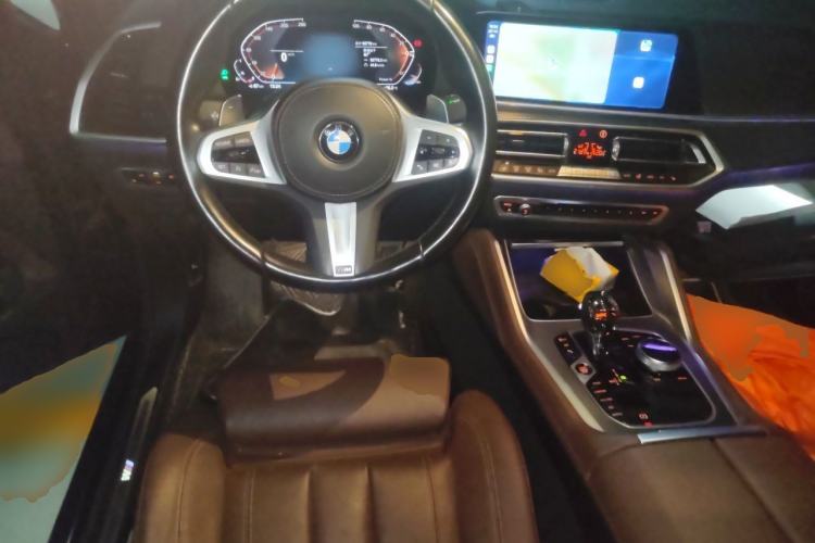 Used BMW X6 2022 Restyled xDrive40i M Sport Package Steering Wheel