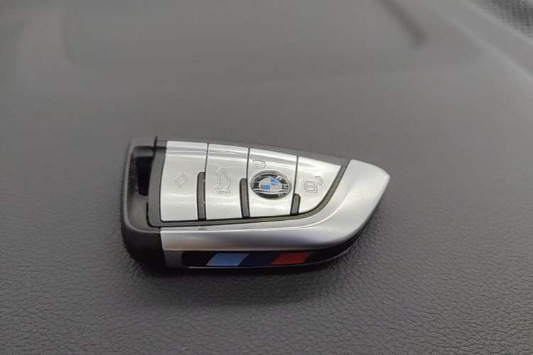 Used BMW X6 2022 Second Facelift xDrive40i M Sport Package Vehicle Key