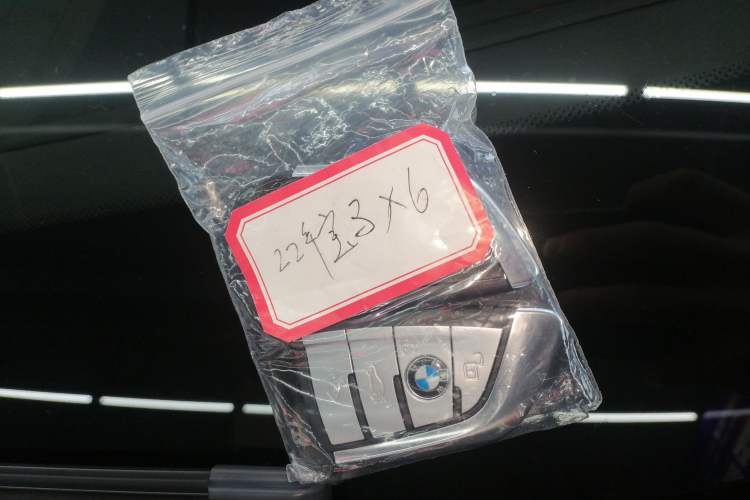 Used BMW X6 2022 xDrive40i Luxury Edition M Sport Package Vehicle Key