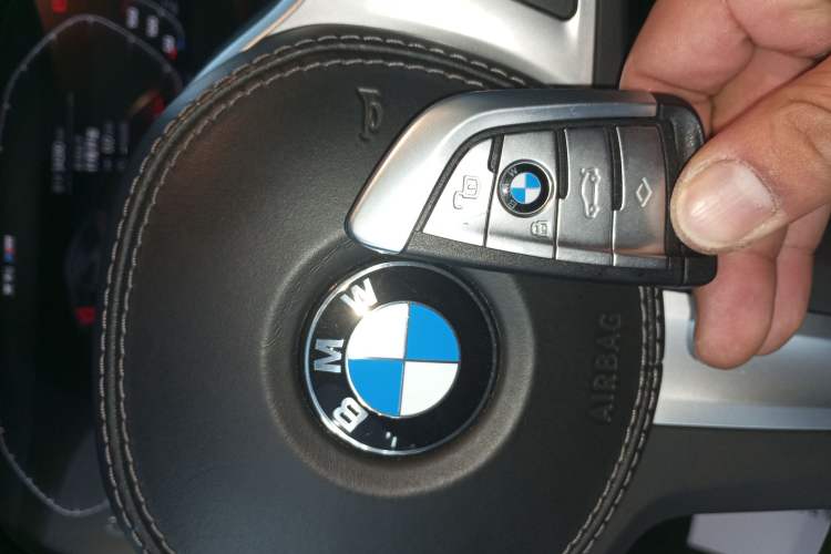 Used BMW X6 2022 Restyled xDrive40i M Sport Package Vehicle Key