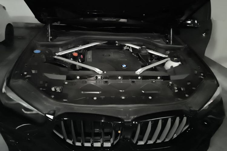 Used BMW X6 2022 Restyled xDrive30i M Sport Package Engine Bay