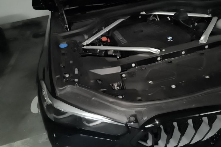 Used BMW X6 2022 Restyled xDrive30i M Sport Package Engine Bay Right