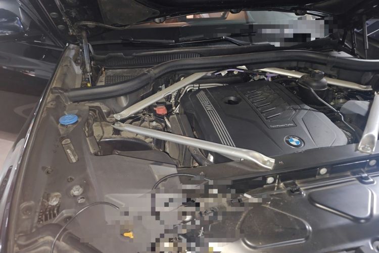 Used BMW X6 2022 Facelift xDrive40i Luxury Edition M Sport Package Engine Bay Right